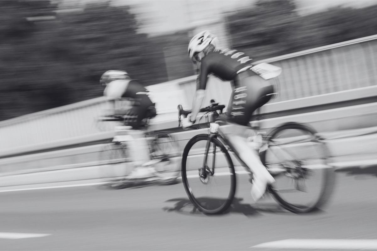 The Uncoupling: Why Elite Athletes Separate Fuel From Hydration